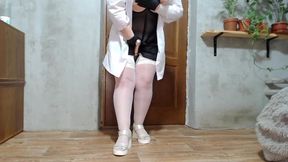 How Deep Will a Bottle Go in a Mature MILF&#039;s Pussy