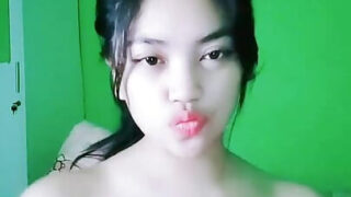 Fetishfilm af amatør asiatisk luder der bliver analt kneppet