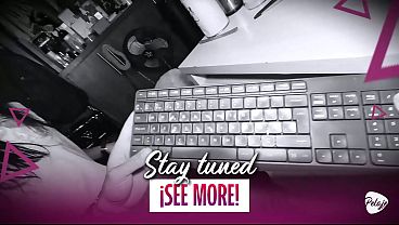 The technician finds a USB drive inside my pussy, and I thank him by fucking him.