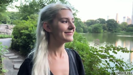 Amateur girlfriend exposes her juicy pussy to the crowd