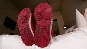 Liz MASSIVE 12's sneakers and sweaty running socks! - MOV