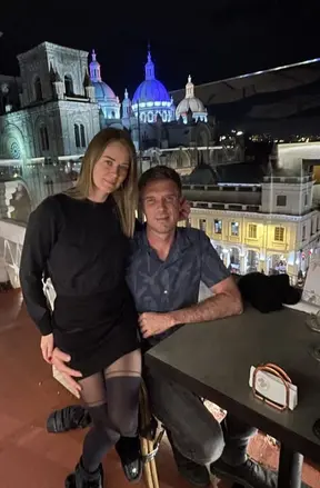 Passionate horny couple can't keep their hands off eachother