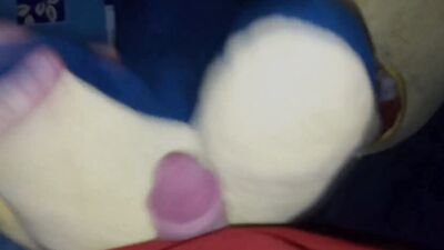 Shark Eryk is having fun in his homemade solo performance