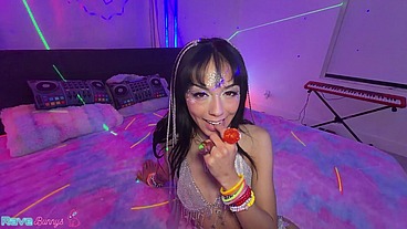 Bianca Bangs Deepthroats Brian Omally Then Takes His Cock Anal!