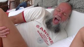 Horny threesome in the vacation motel