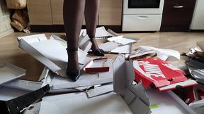 Cardboard Boxes Crush in Kitten Heels WMV