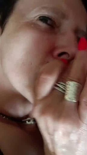 Sylvia Ringer : Oral sex