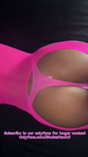 She kept creaming so I stuffed it back inside her pussy 😩😫FULLL VIDEO ON ONLYFANS