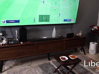 Horny mom gives her stepson's friend a nice blow job out of curiosity