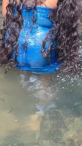 The King's Queet to Bath and the Forest Dwelled Water on Her and Her