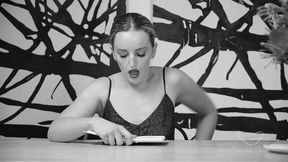 charlie forde got her cunt eaten by amber moore as she reads!