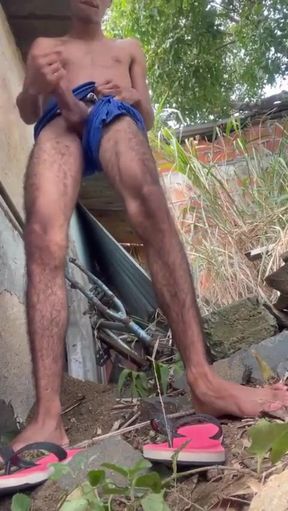 I Masturbate Behind the Neighbor's House