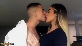 Minha Primeira Vez Com Uma Mulher Trans