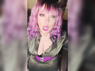 Tina Snua Dresses In A Punk Outfit & Has A Quick Smoke With YOU - Smokin' Smoker