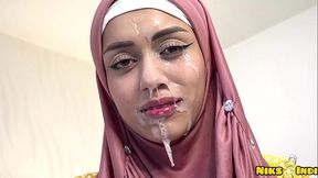 Muslim Girl gets Huge Cum Facial after Hard Sex