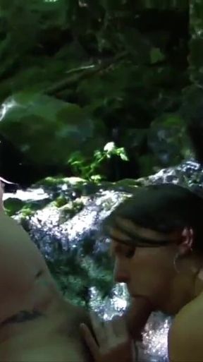 Threesome outdoor action with brunette babe