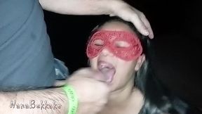 transei com um estranho no clube de swing sem camisinha e ele gozou na minha boca