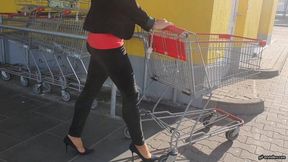 Daily Ways Milf shoeplay in Discounter HD mp4 1920x1080