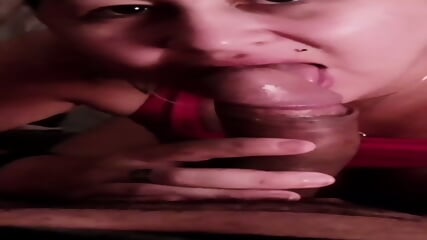 Boquetes e gozadas amadoras