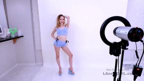 ”Amazing model with perfect body has sex with agent”