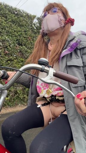 No179 On the way to the promenade