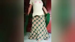 Indian girl hot dance