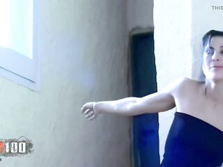 Barbara-nux: Great Brunette Barbara Nux Doing a Hawt Striptease