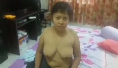 Indonesian shy mom showing hairy pussy in amateur clip