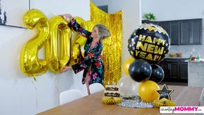Stepmoms New Years Glory Hole - S1e8