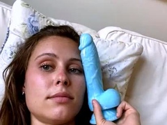 Cute amateur webcam teen girl toying pussy on webcam