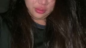 Thai girl gives a blowjob in car