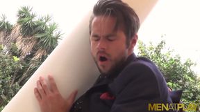 MENATPLAY - Latino Enzo Rimenez fucks well suited businessman