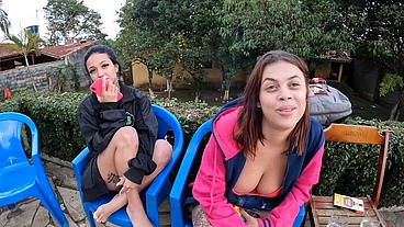 Diana Smith deixou de chupar a laranja para chupar e sentar na piroca no anal