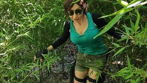 lara croft will make you cum (real amateur outdoor)