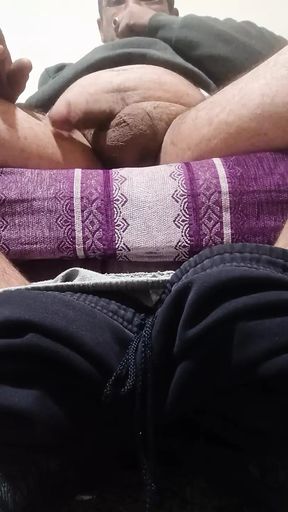 He Masturbates in the Living Room and Cums Wonderfully.