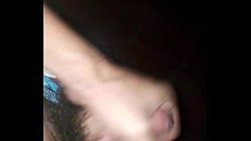 Una peque&ntilde_a miradita a mi pene