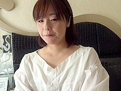 398con-058　(28歳)旦那とのセックスレスに悩み「女として愛されたい」