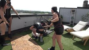 LILY DUPONT : FUCKED THE PIG