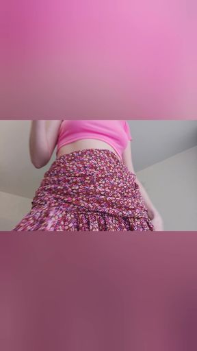 Watch Me Put a Tampon in My Super Hairy Pussy