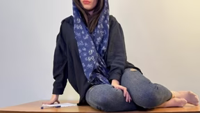 برای وام رفتم بانک . از قبلش میدونستم چجوری باید وام رو بگیرم .مکالمه خیلی زیاد. د...