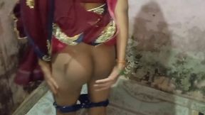 Quick Indian Sari Fuck Fest: Desi Bhabhi Goes Wild!