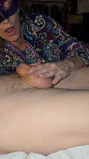 Wifey likes to suck cock