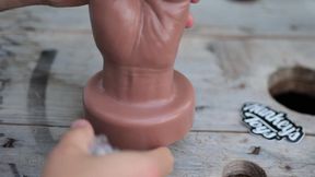 Mr  Hankey's Dildo review: A tight butt plug for her pipes