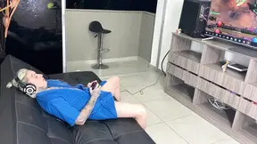 I Seduce My Gamer Stepbrother Until I Convince Him to Eat My Pussy and Give Me to Drink His Semen - Katty Blake