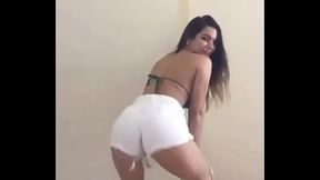 Gostosa dan&ccedil_ando 3
