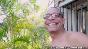 Big jugs blonde Amaranta Hank smashed after backyard blowjob