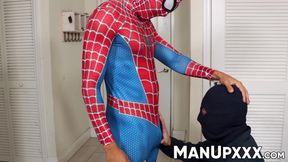 Spiderman King Cuba takes control and punishes delinquent Luis Logan