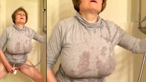 Big Breasted GILF masturbates in a gray shirt