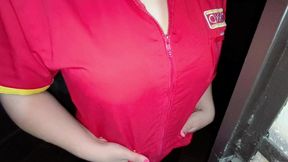 empleada del oxxo se va con su vecino antes de irse a trabajar para que le de sexo vaginal una chupada de pene sexo le meta un plug por el ano y se la meta por el culo empleada del oxxo caliente
