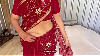 Hira&#039_s Erotic Saree Dance - Sari Wearing ASMR - Teasing Belly &amp_ Butt Shake